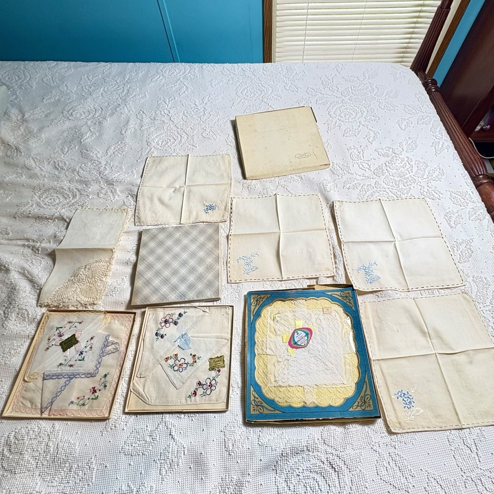 VTG Handkerchiefs Some New Some Used Embroideried Big Assortment Look